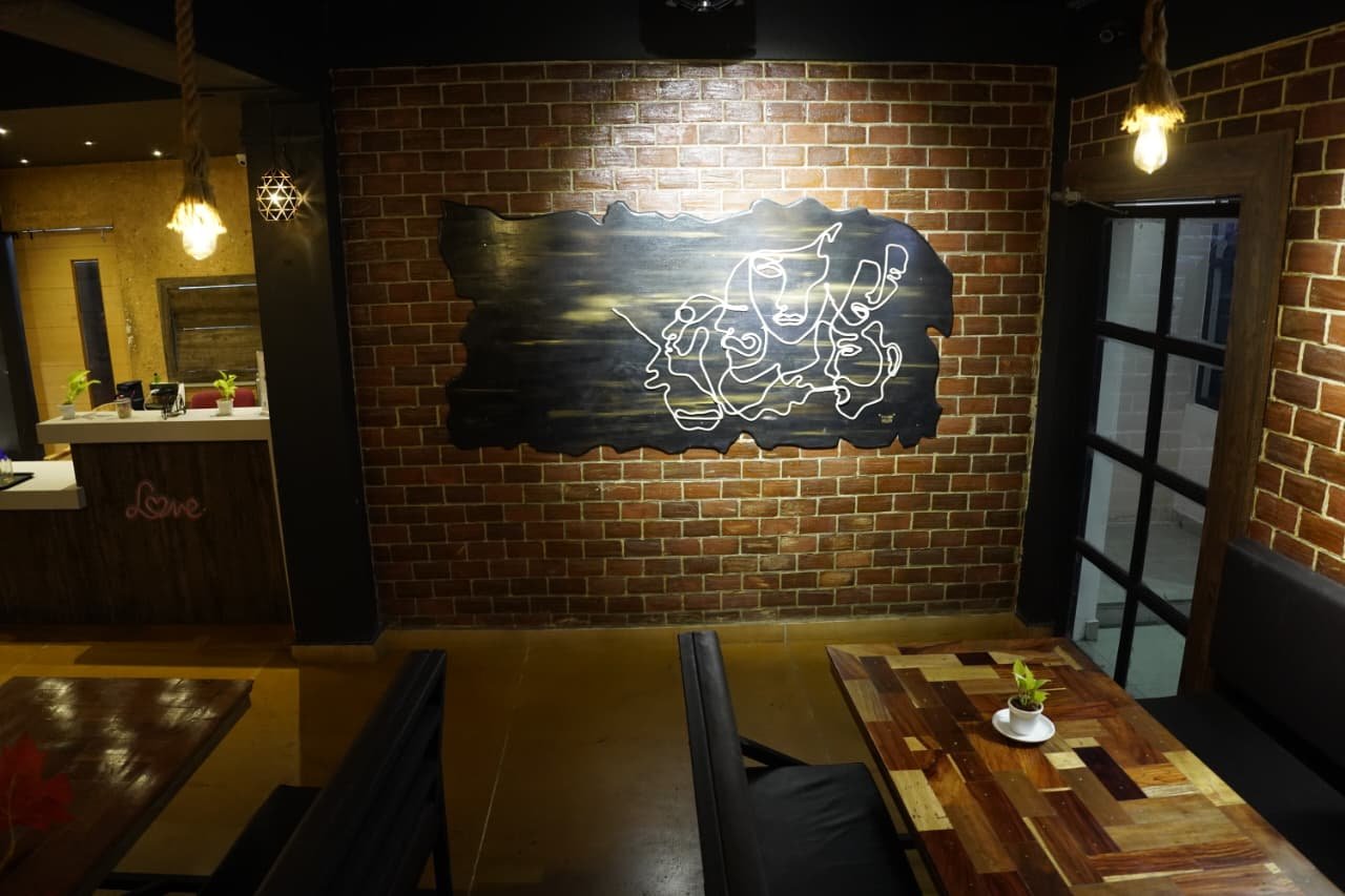 Brick House In-house Restaurant